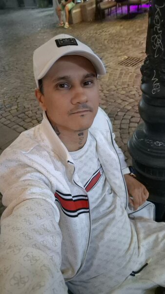 Baiat cuminte, 30, Bucuresti caut partenera